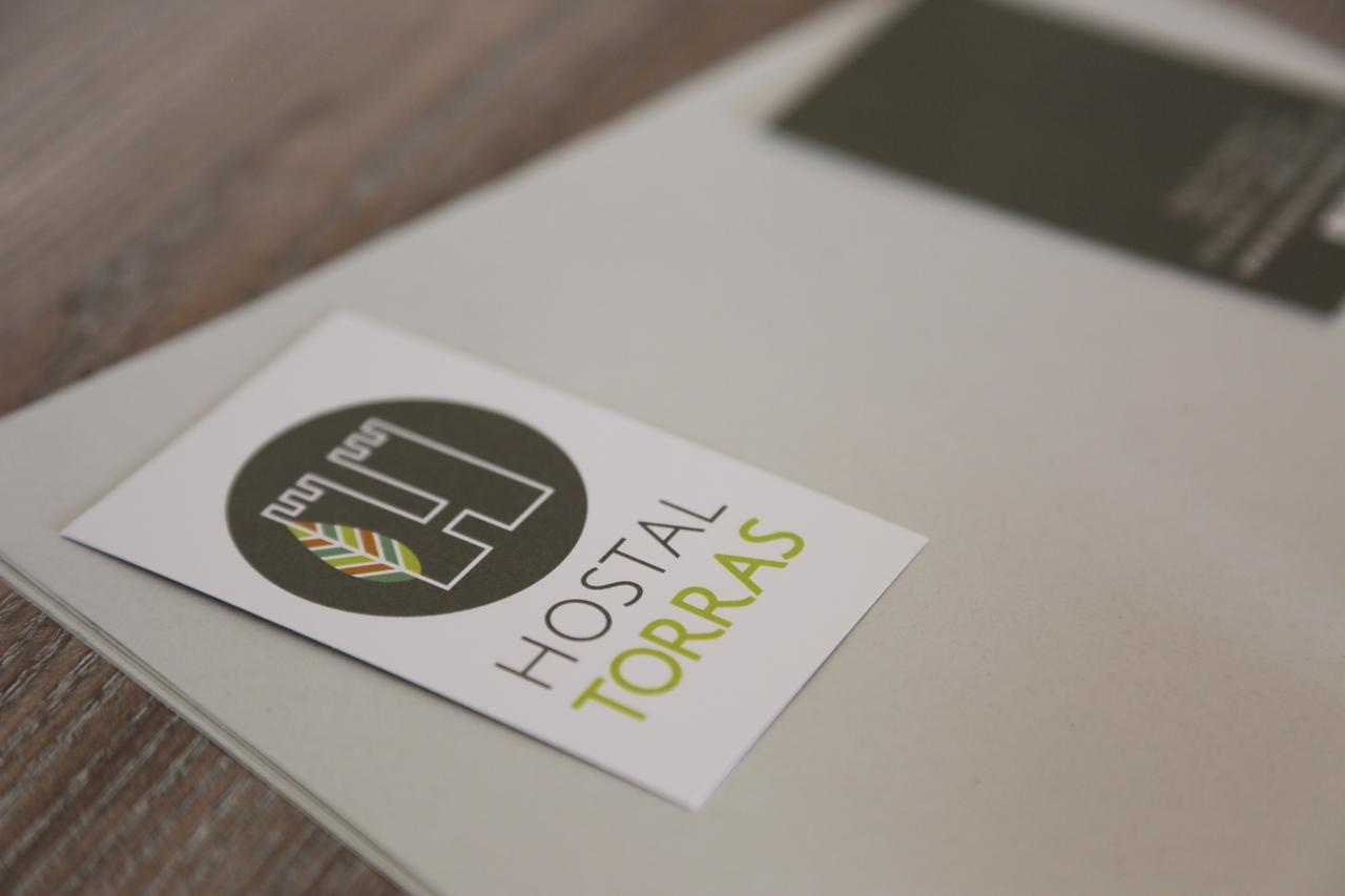 סנט הילארי סקלם Hostal Torras מראה חיצוני תמונה
